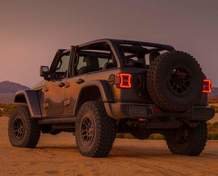 Фото Jeep Wrangler